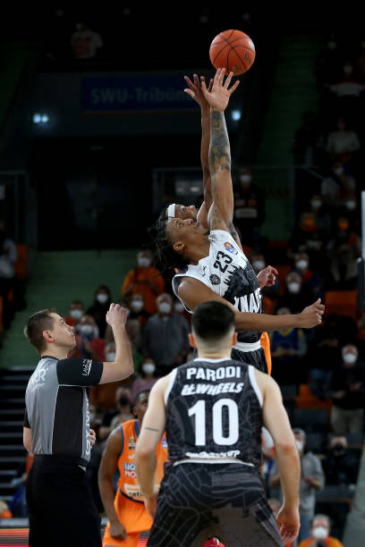 与防守反击 与防守反击